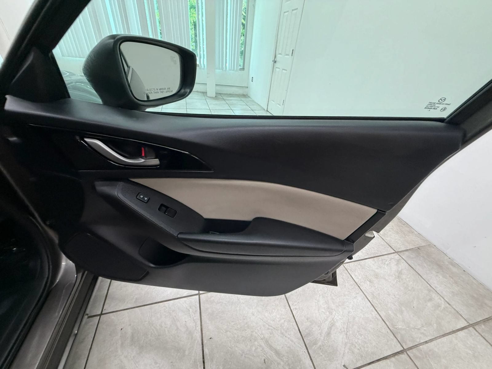 Used 2015 MAZDA MAZDA3 i Touring FWD image 20