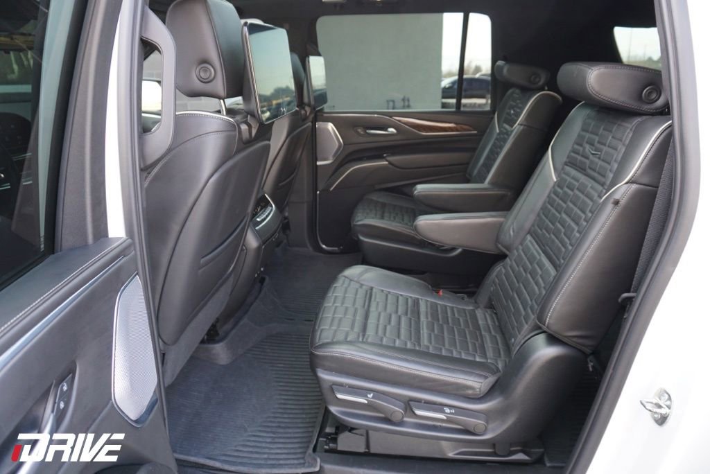 Used 2023 Cadillac Escalade ESV Sport Platinum w/ LPO, Floor Liner Package image 31