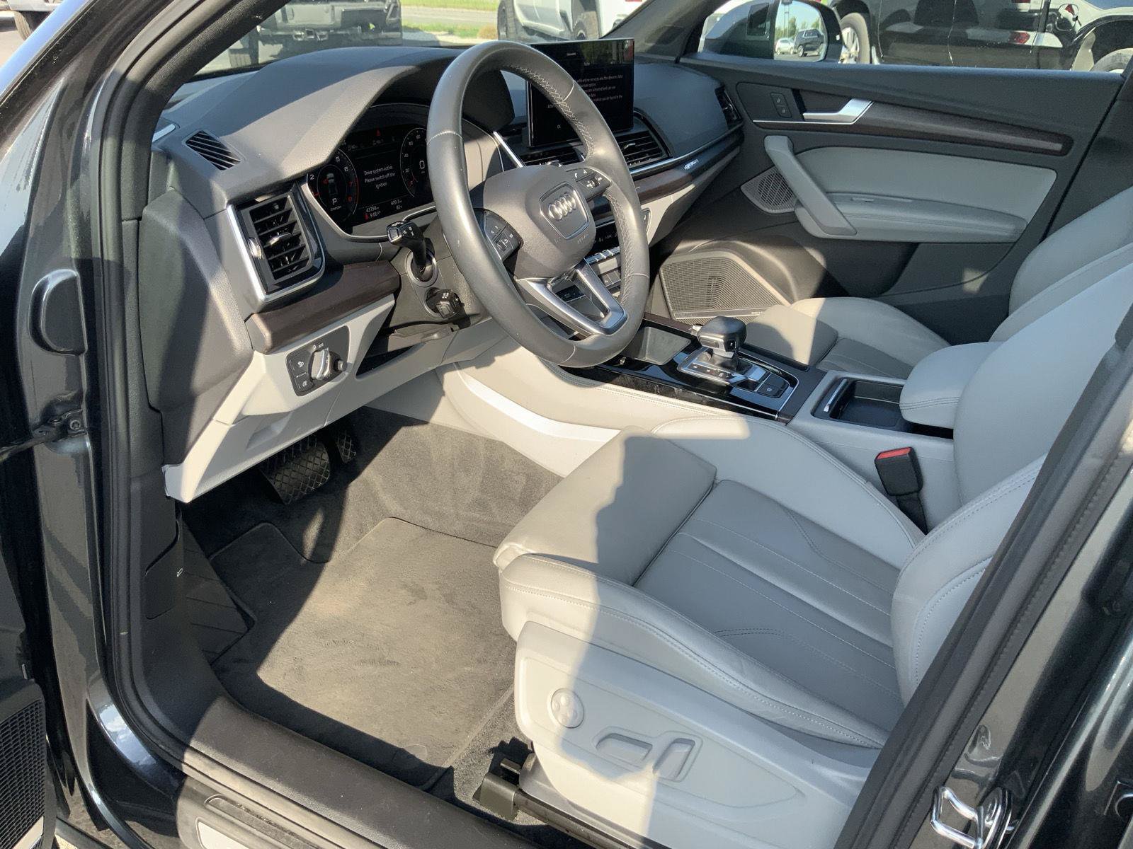 Used 2022 Audi Q5 2.0T Premium Plus AWD/4WD image 24