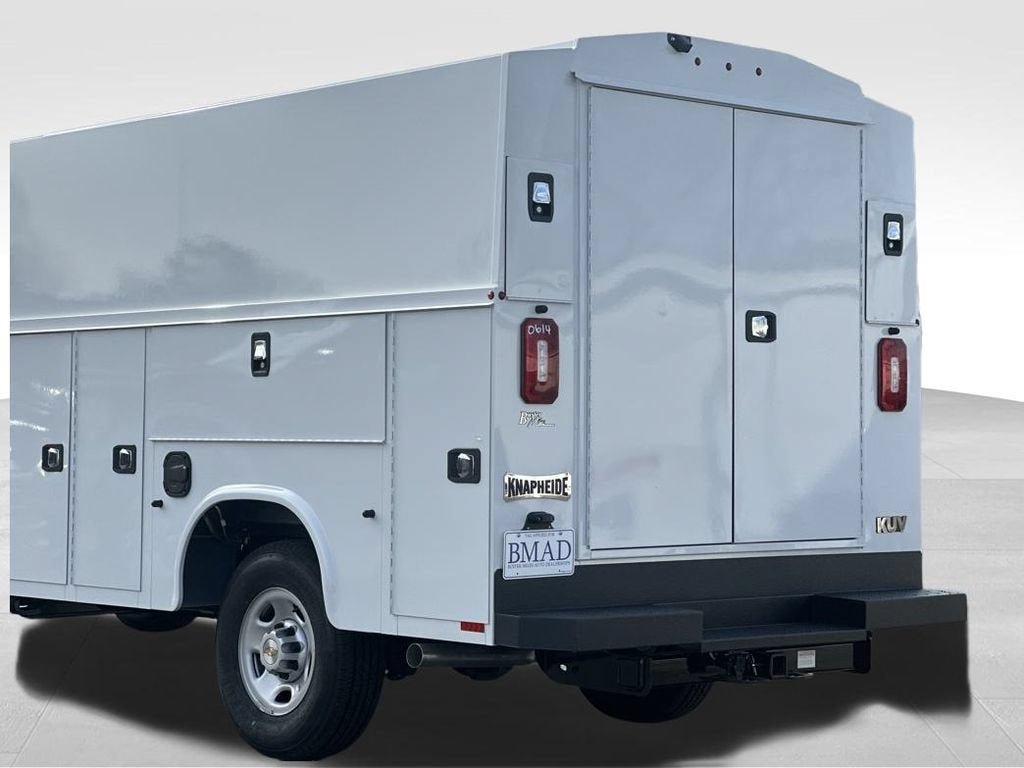 New 2026 Chevrolet Express 3500 w/ Power Convenience Package RWD image 10