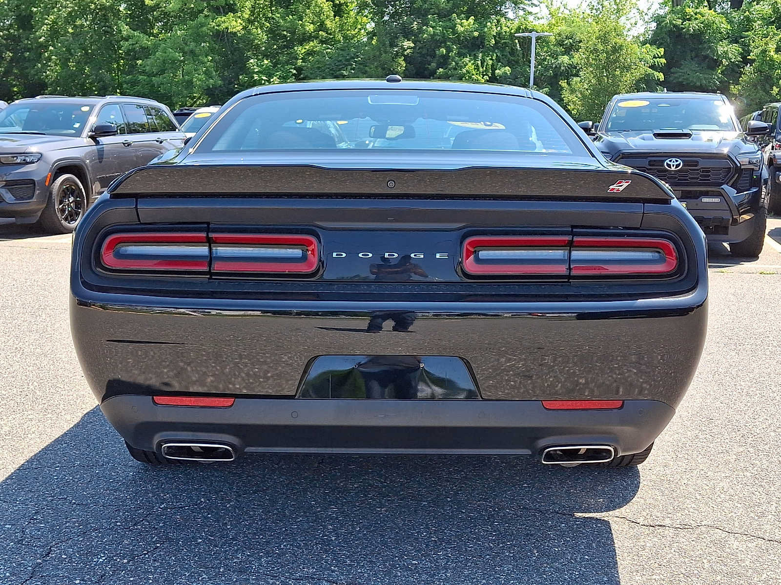 Used 2022 Dodge Challenger GT AWD/4WD image 5