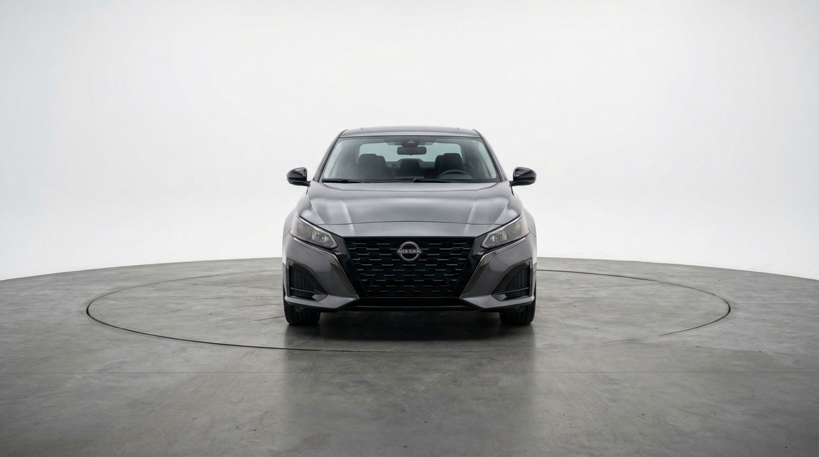 Used 2025 Nissan Altima 2.5 SV image 2