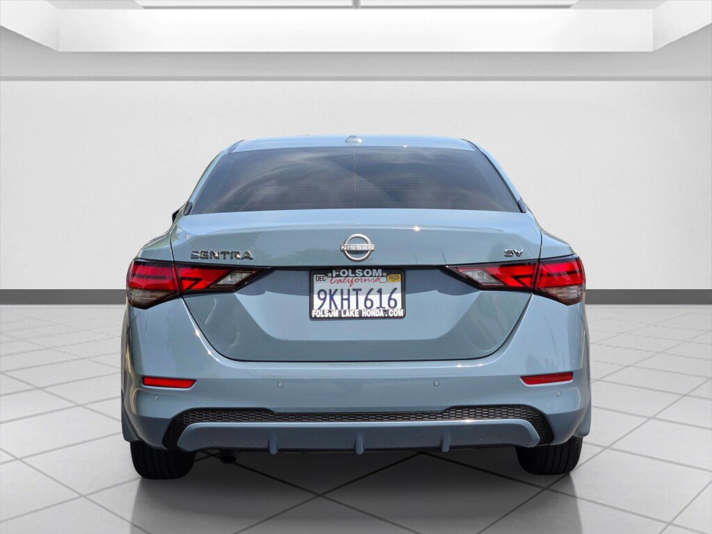 Used 2024 Nissan Sentra SV FWD image 6