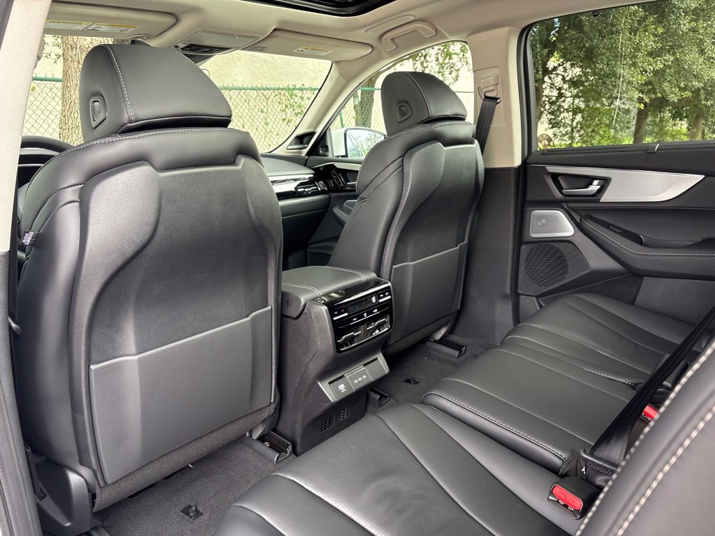 New 2026 Acura MDX w/ Technology Package FWD image 20