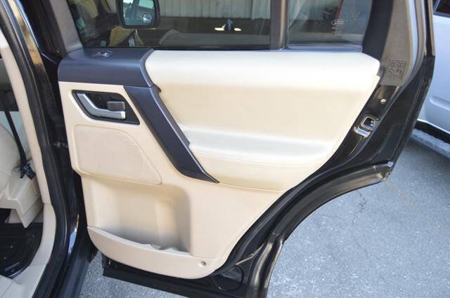 Used 2013 Land Rover LR2 HSE AWD/4WD image 56