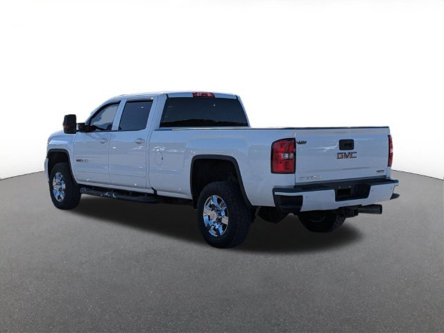 Used 2019 GMC Sierra 2500 SLT w/ Duramax Plus Package AWD/4WD image 4