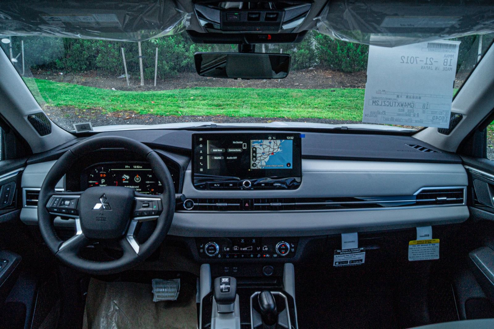 New 2025 Mitsubishi Outlander AWD image 18