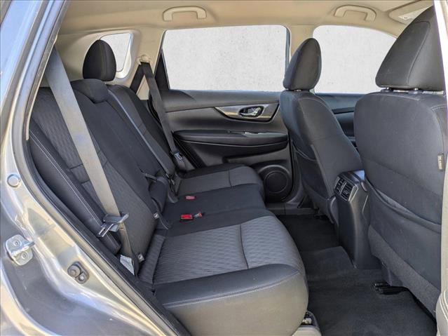 Used 2018 Nissan Rogue S image 18