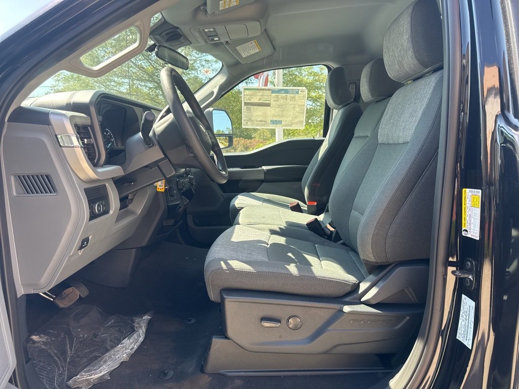New 2025 Ford F250 XLT w/ 360-Degree Camera Package image 22