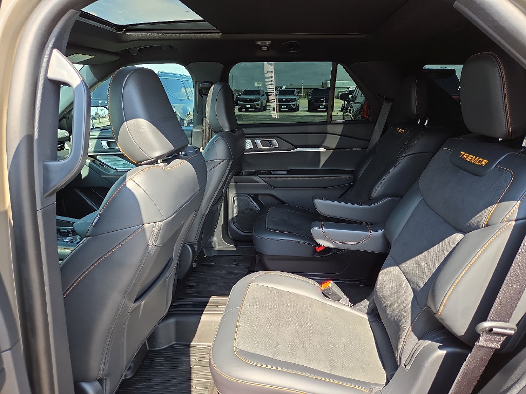 Used 2026 Ford Explorer Tremor w/ Tremor Ultimate Package AWD/4WD image 17