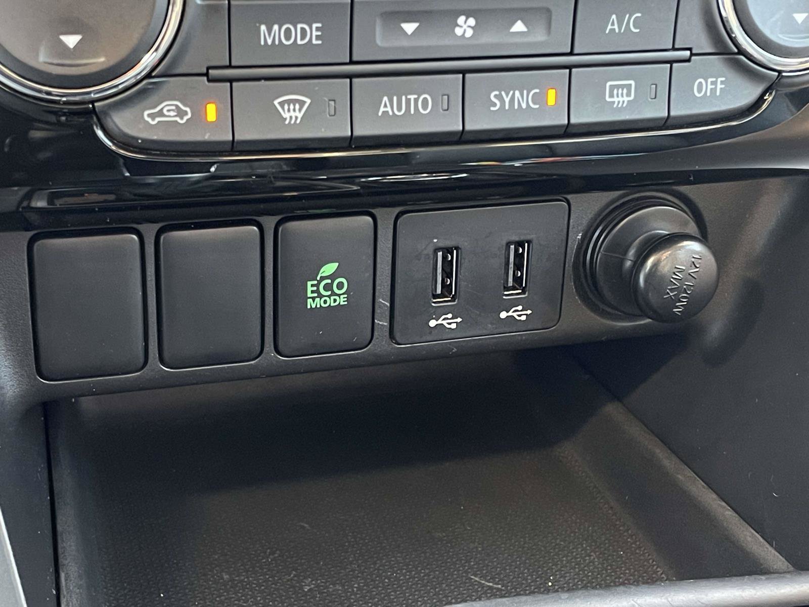 Used 2018 Mitsubishi Eclipse Cross SEL AWD/4WD image 19