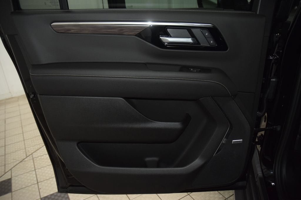 New 2026 Chevrolet Suburban Premier AWD/4WD image 47