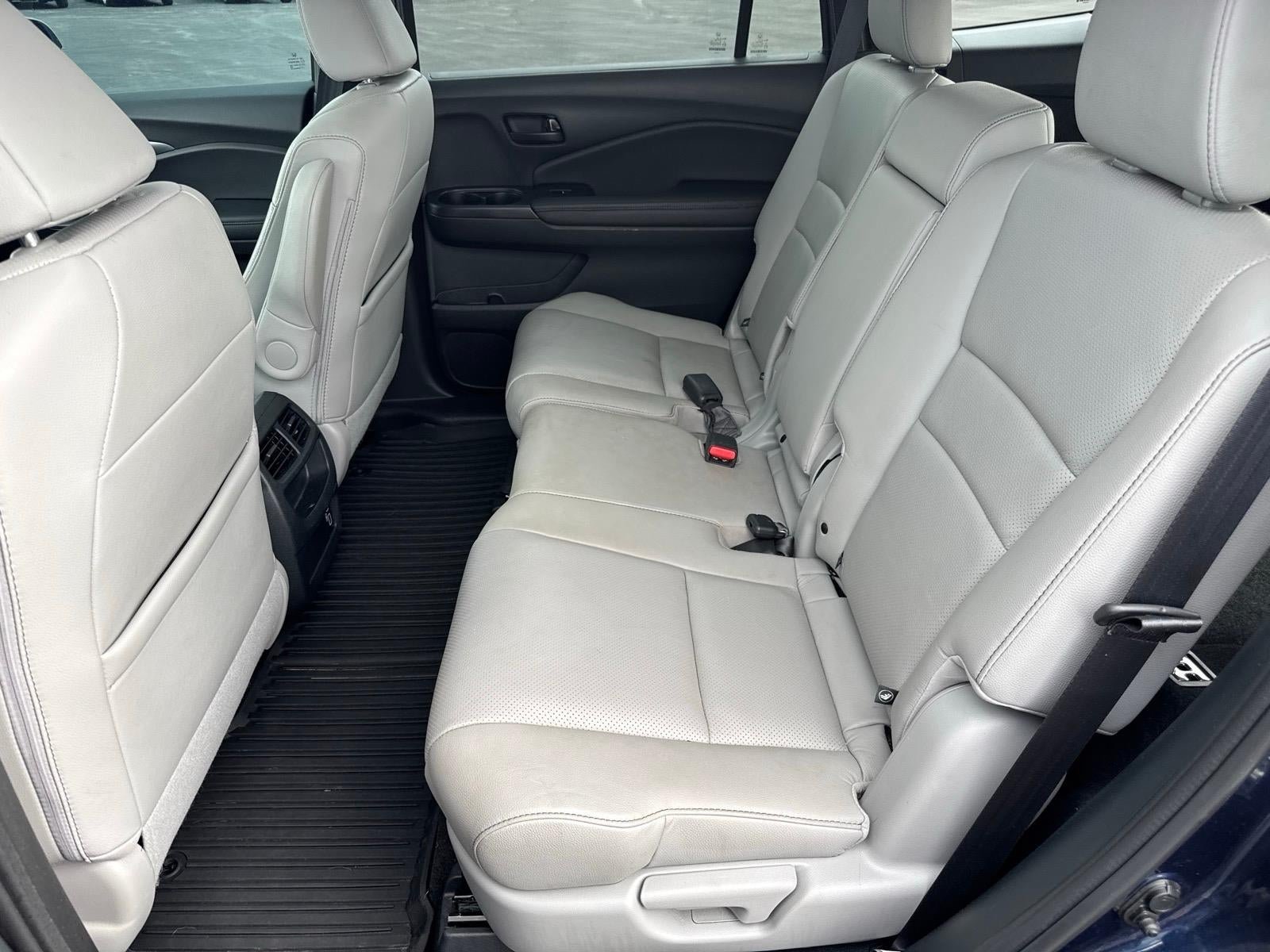Used 2023 Honda Passport EX-L image 7