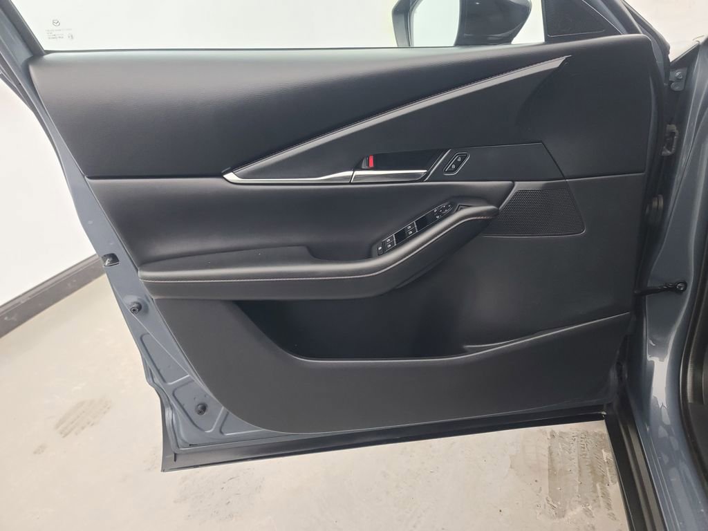 Used 2023 MAZDA CX-30 AWD 2.5 S w/ Preferred Package image 22