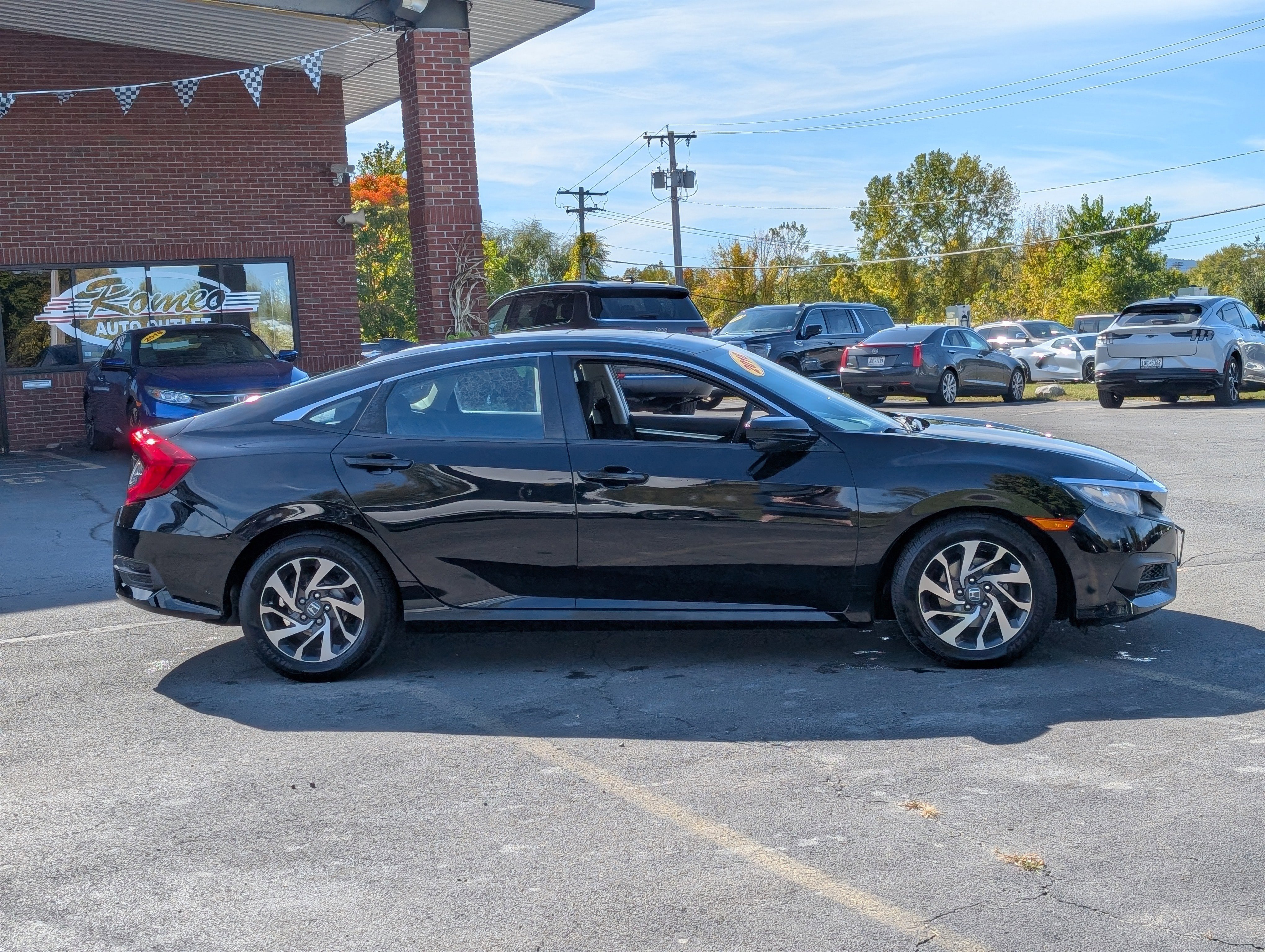 Used 2018 Honda Civic EX image 12