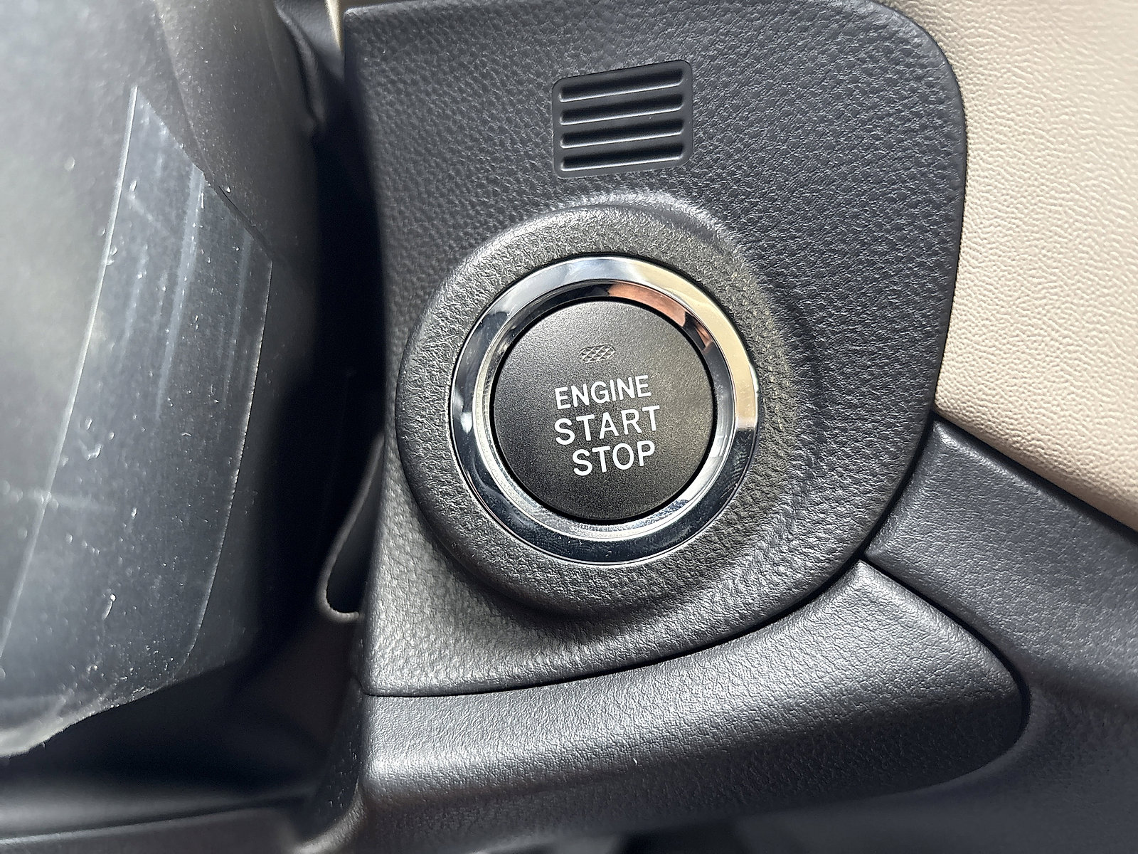 Used 2025 Subaru Outback Limited image 31