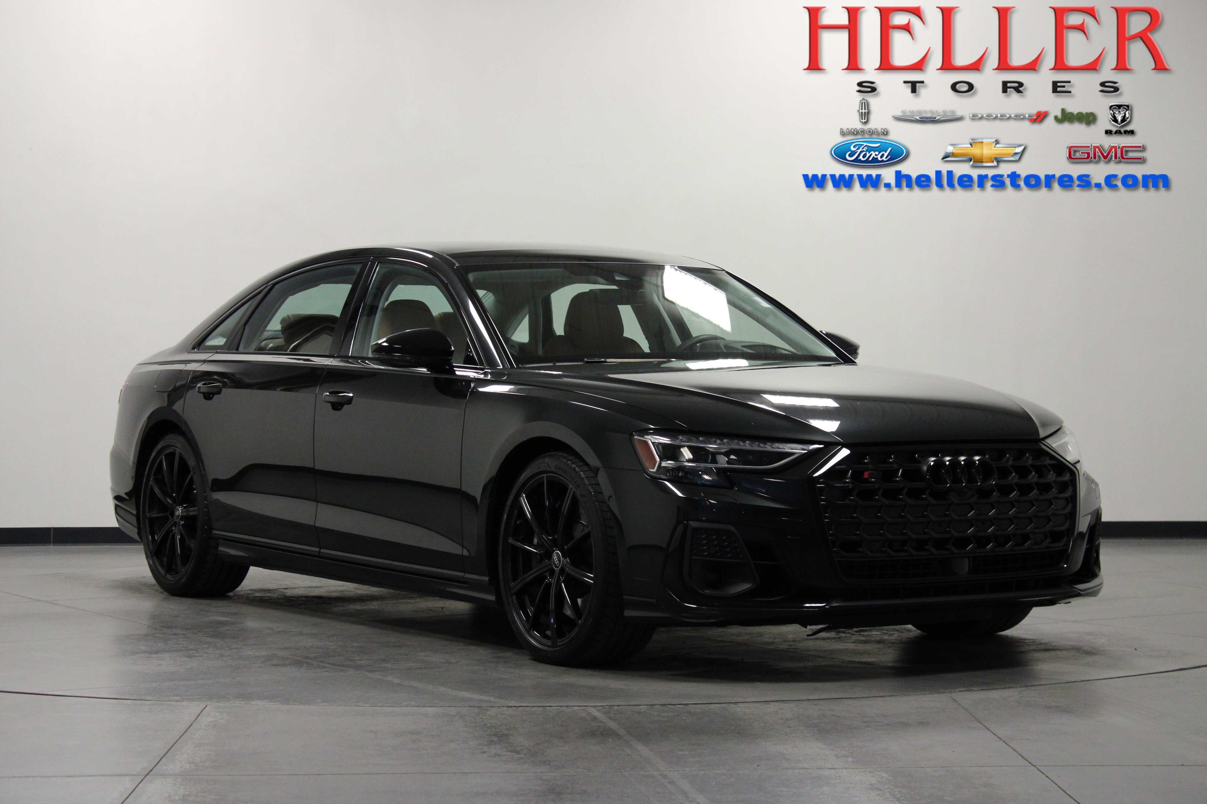 Used 2023 Audi S8 image 1