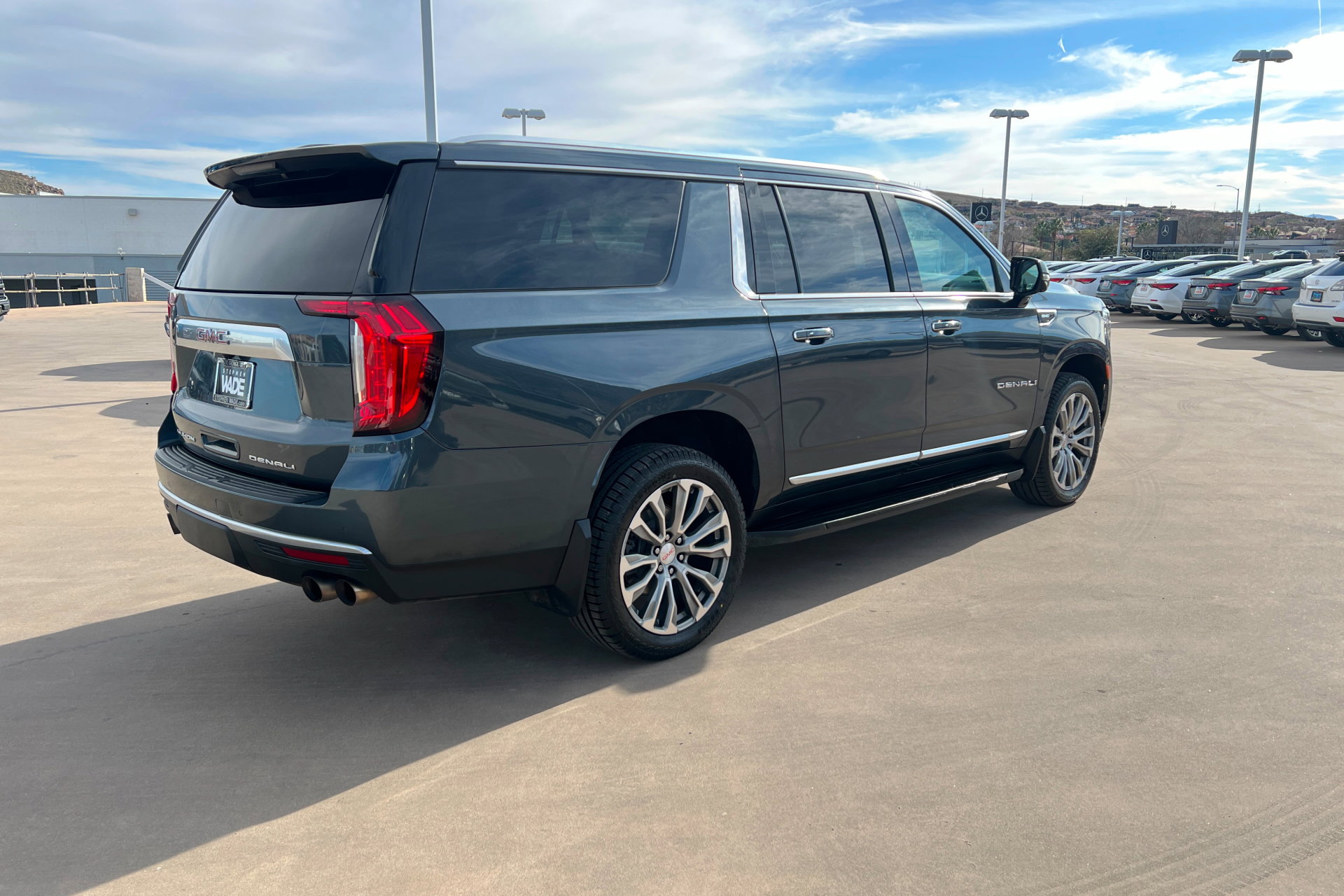 Used 2021 GMC Yukon XL Denali image 6