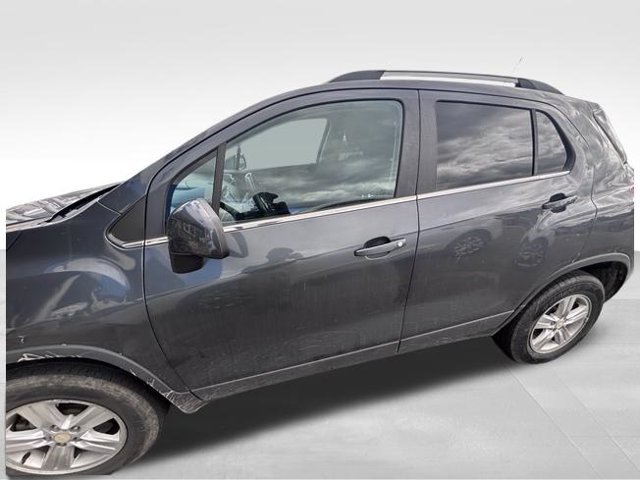 Used 2016 Chevrolet Trax LT AWD/4WD image 3