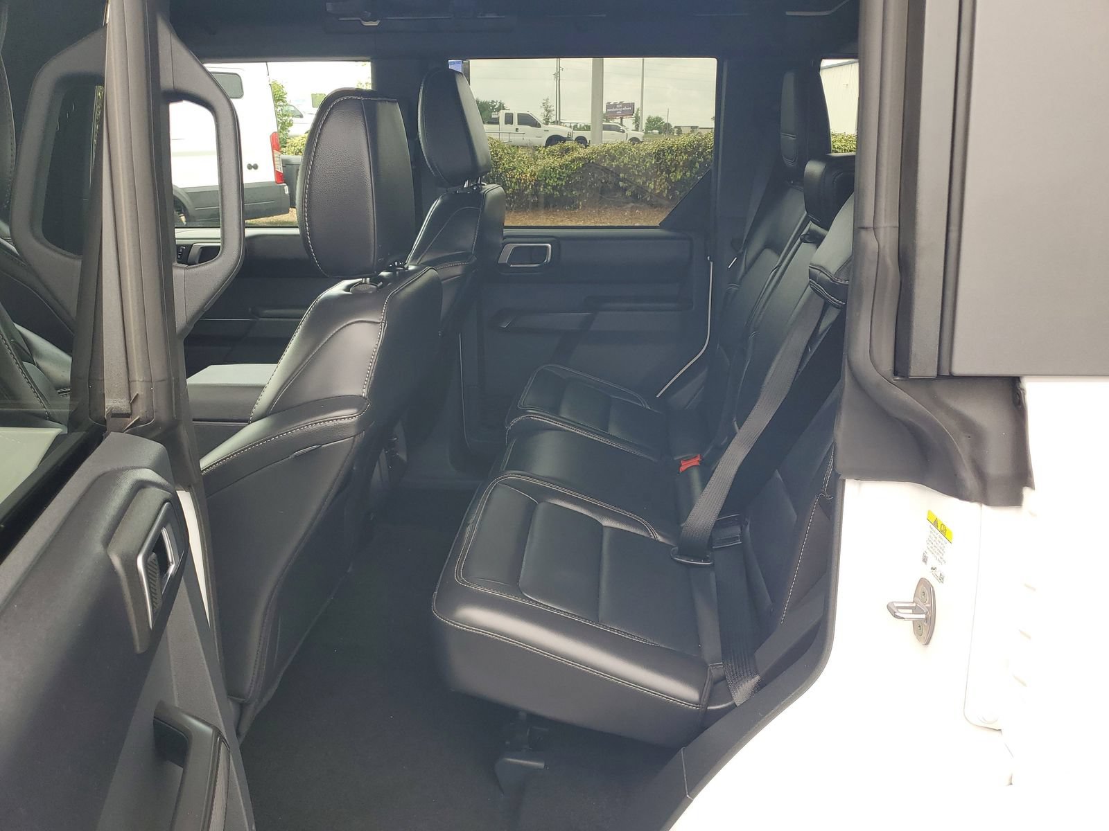 Certified 2025 Ford Bronco Outer Banks AWD/4WD image 11