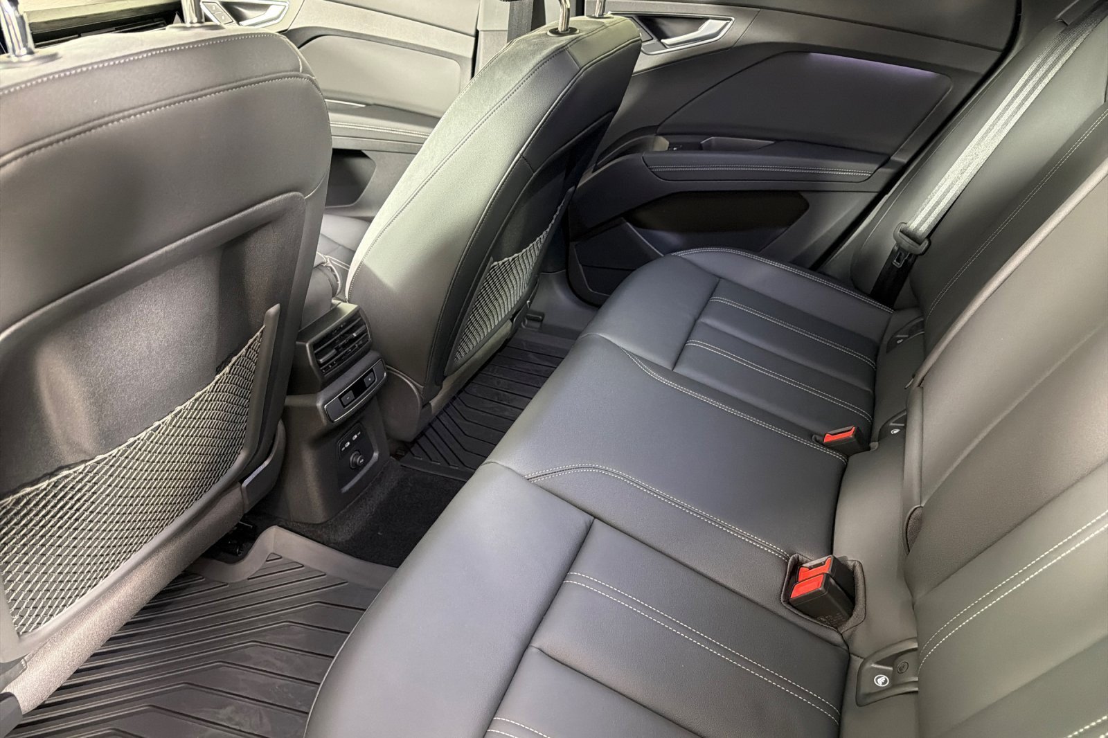 New 2026 Audi Q4 e-tron Premium AWD/4WD image 11
