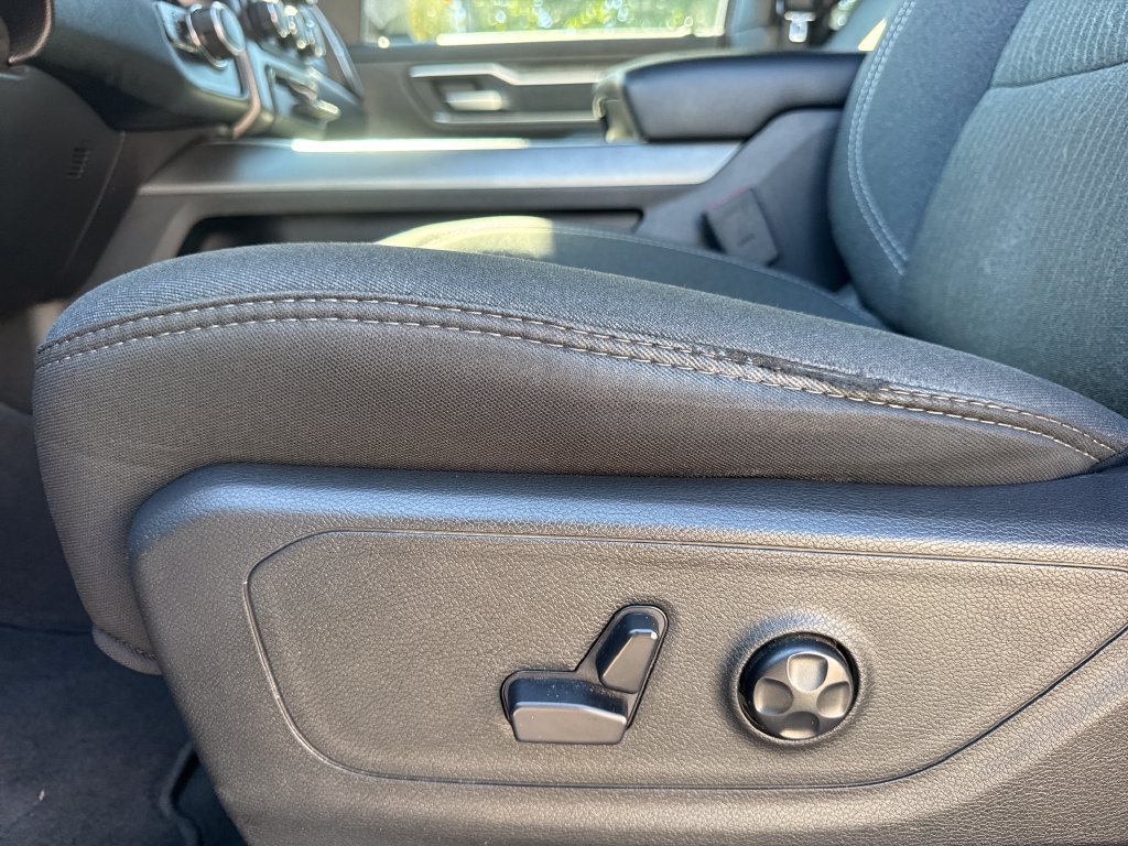 Used 2020 RAM 1500 Big Horn AWD/4WD image 14