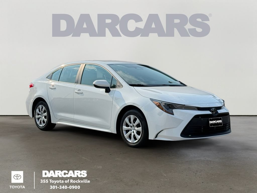 Used 2023 Toyota Corolla LE FWD image 1