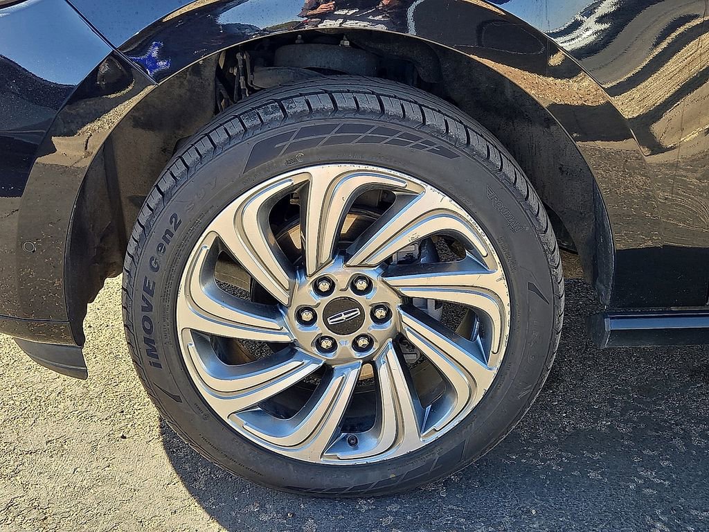 Used 2024 Lincoln Navigator Reserve image 11