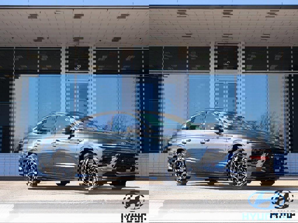 New 2026 Hyundai Sonata SEL image 1