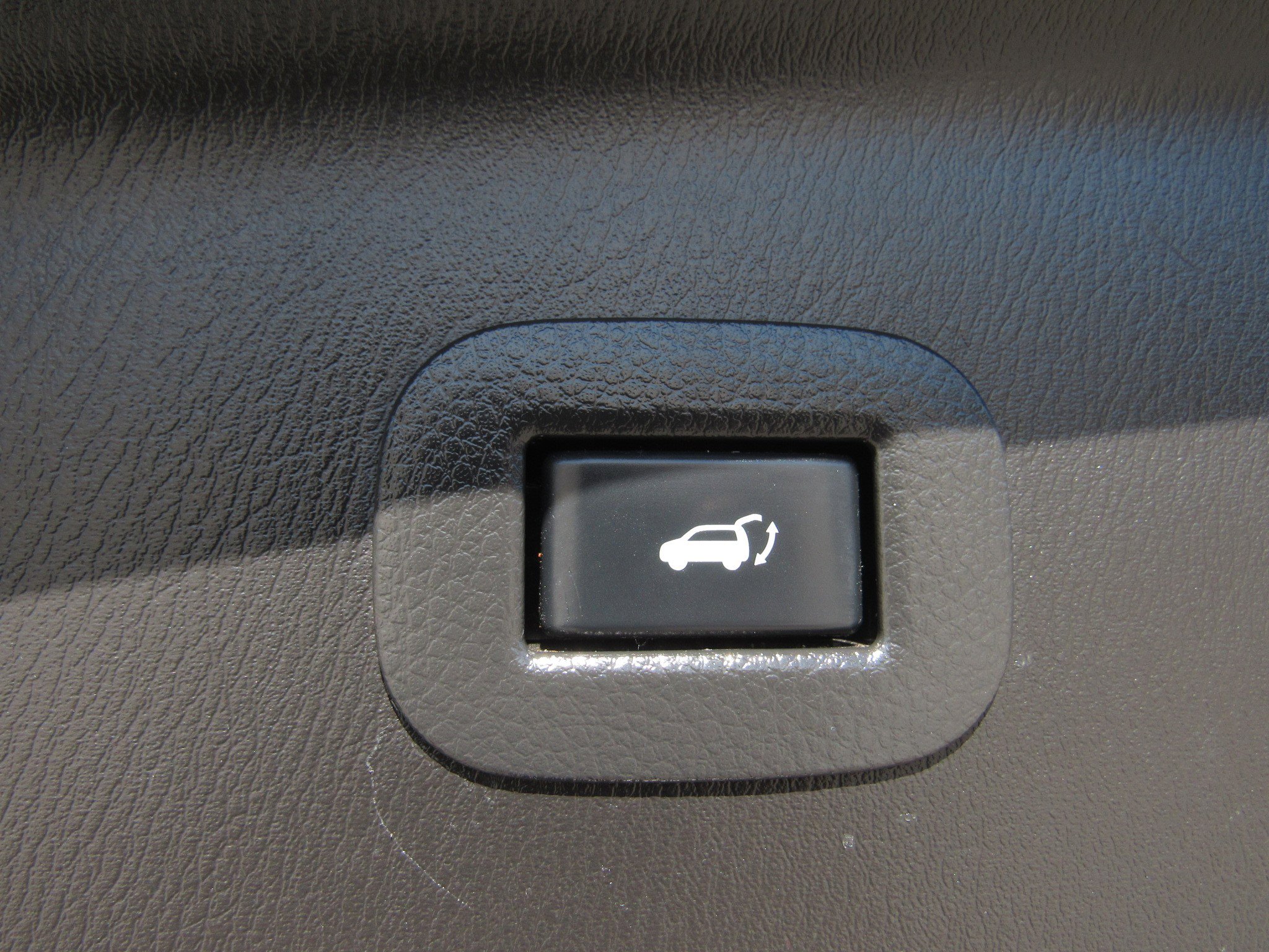 Used 2021 INFINITI QX80 Luxe image 14