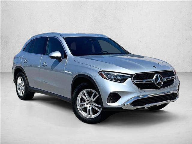 Used 2025 Mercedes-Benz GLC 300 image 11