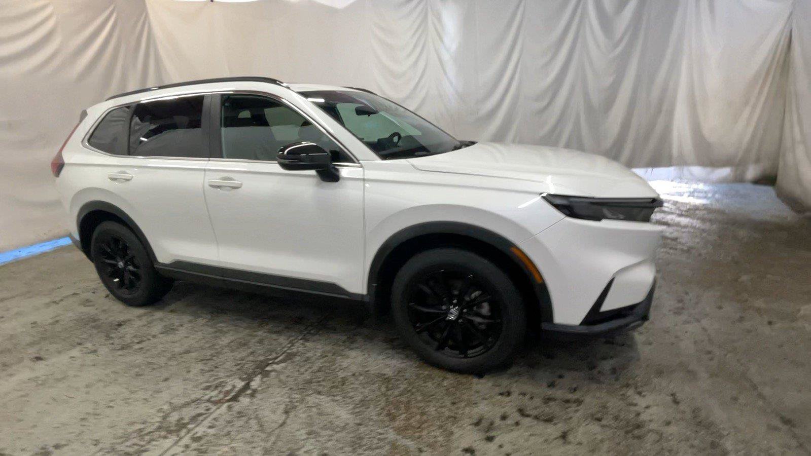 Used 2023 Honda CR-V Sport image 3