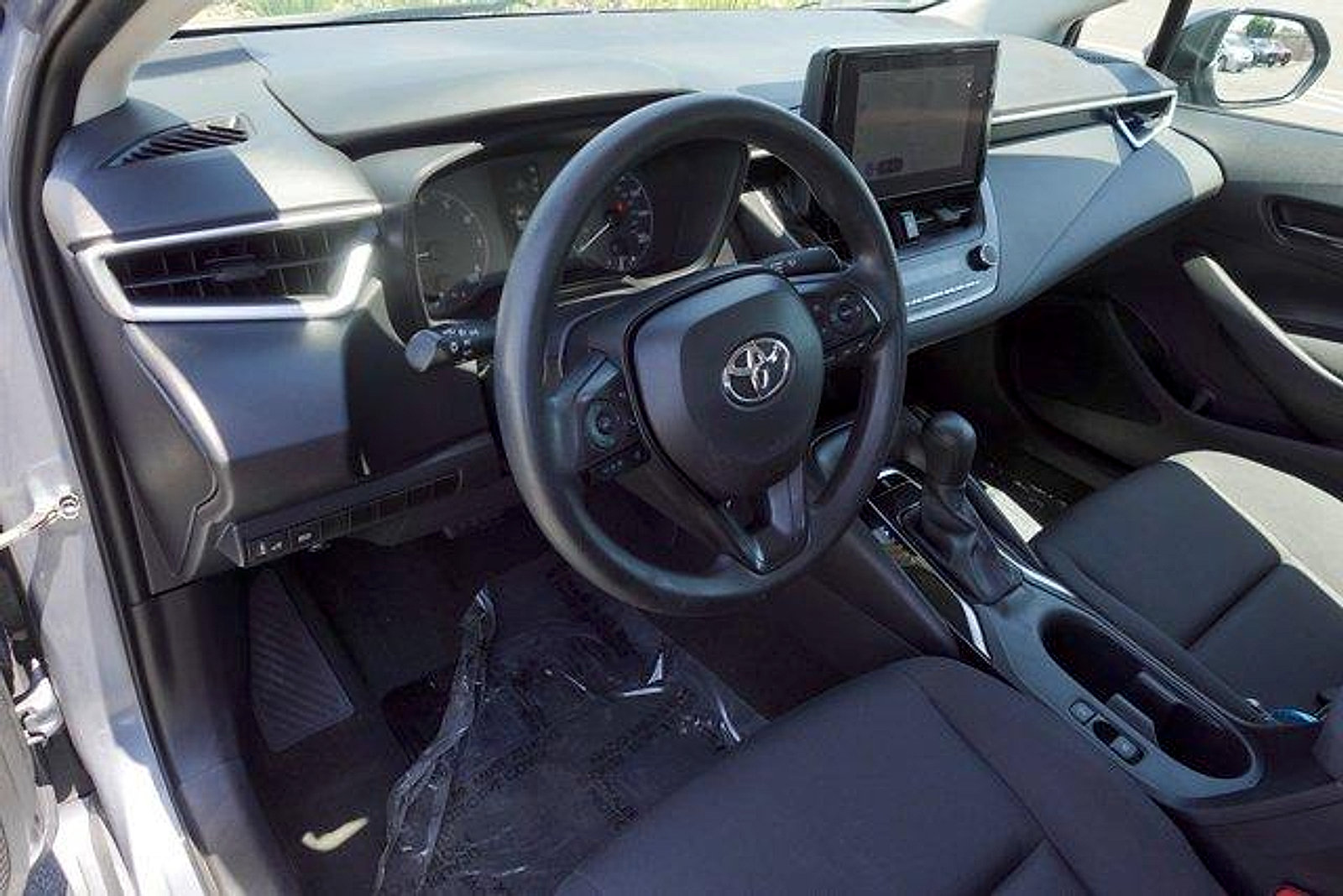 Certified 2024 Toyota Corolla LE FWD image 9
