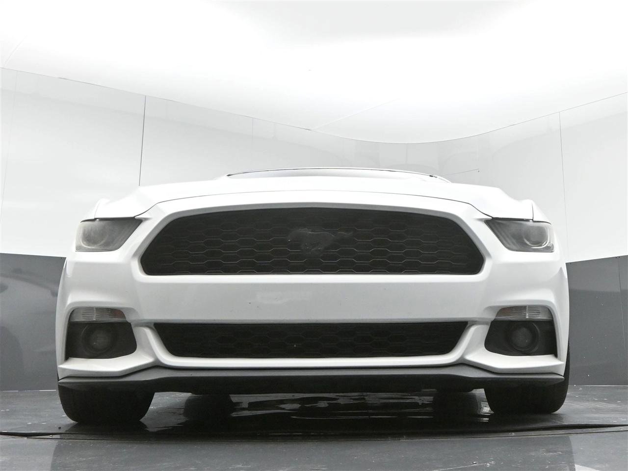 Used 2016 Ford Mustang Premium RWD image 27