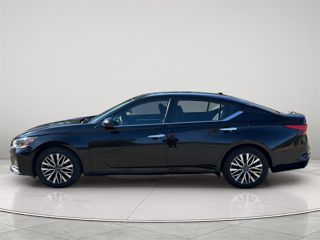 Used 2023 Nissan Altima 2.5 SV image 16