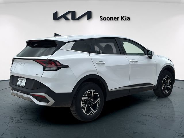 Certified 2025 Kia Sportage LX AWD/4WD image 6