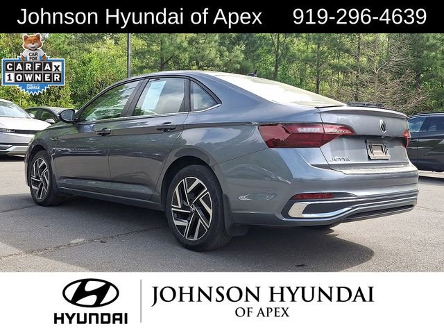 Used 2023 Volkswagen Jetta SEL image 25