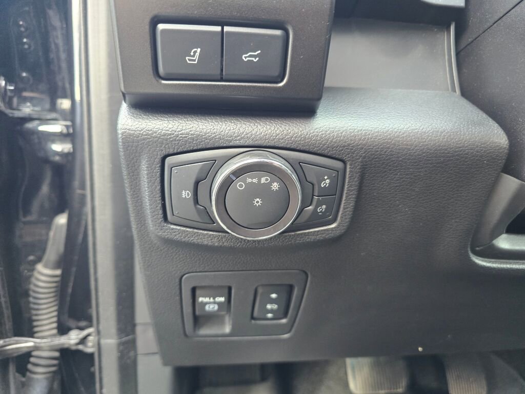 Used 2018 Ford Expedition Limited image 22