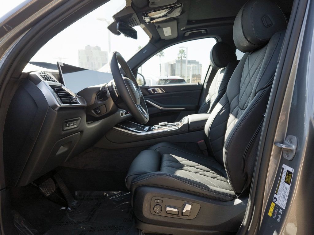 New 2026 BMW X5 xDrive50e image 10