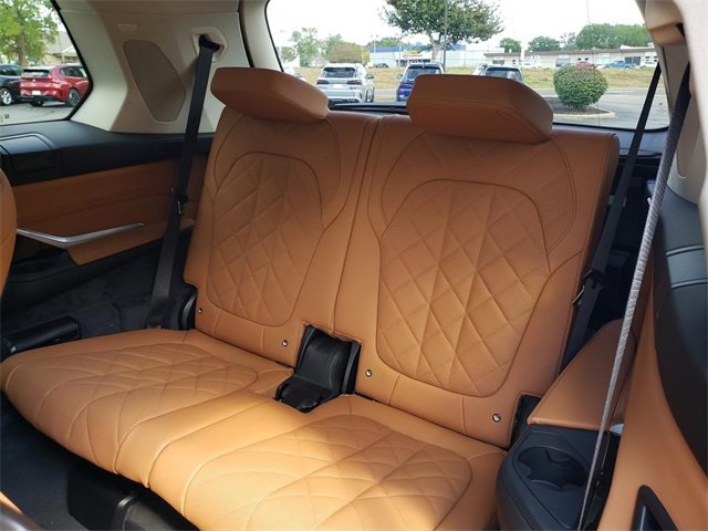 New 2026 BMW X7 xDrive40i image 14