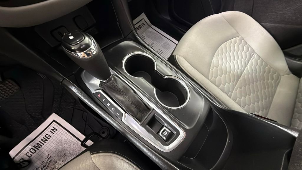 Used 2018 Chevrolet Equinox LS w/ LPO, Floor Liner Package image 19