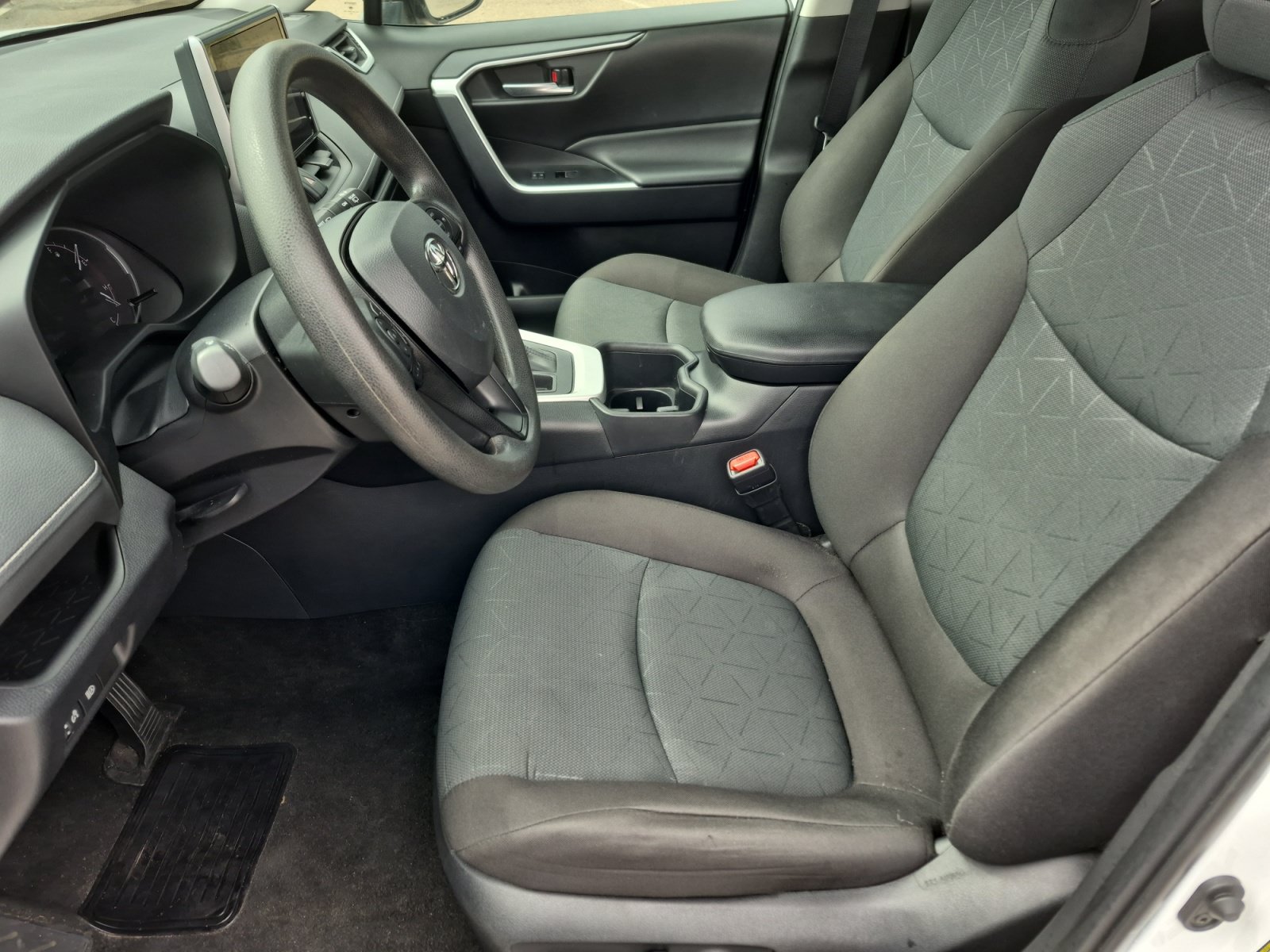 Certified 2025 Toyota RAV4 XLE AWD/4WD image 17