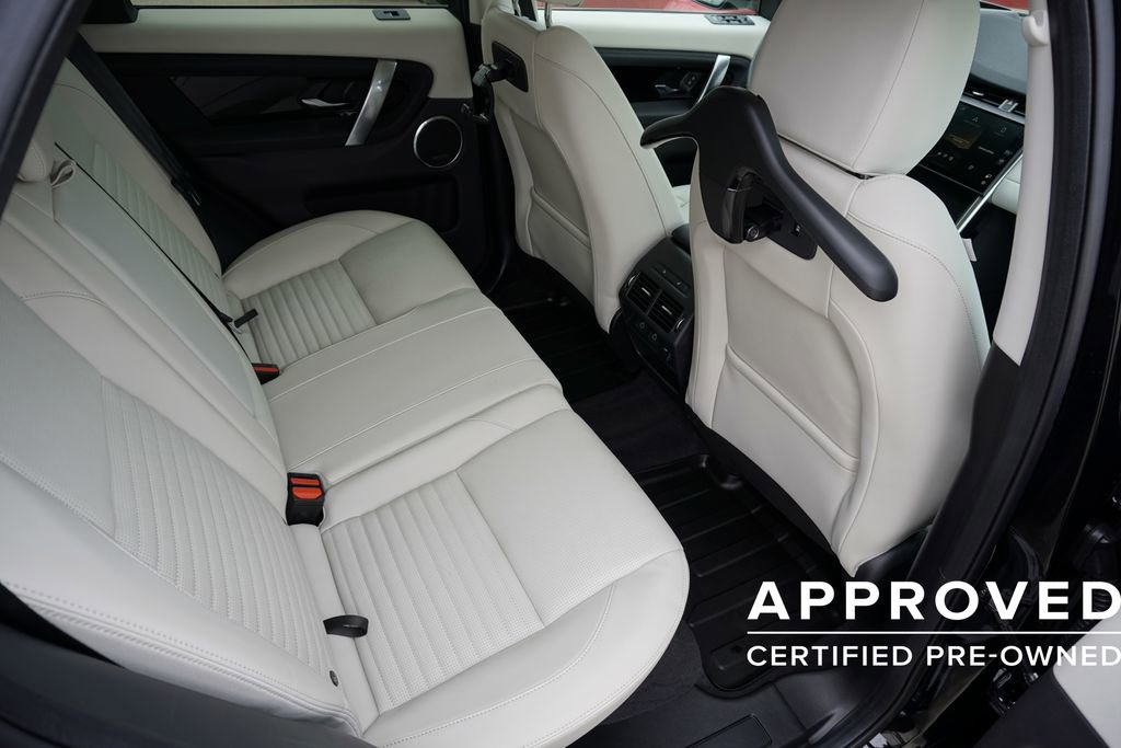 Used 2025 Land Rover Discovery Sport S image 26