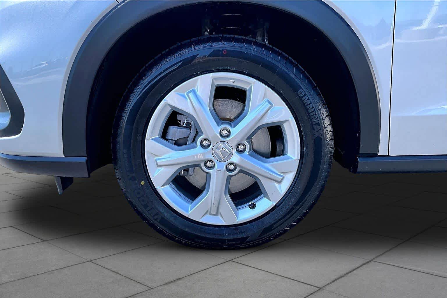 Used 2023 Honda HR-V LX image 10