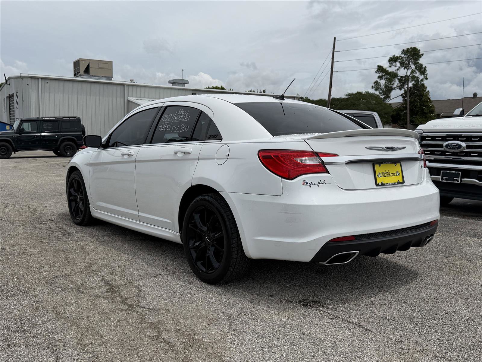 Used 2014 Chrysler 200 Limited w/ Sun/Sound Group FWD image 5
