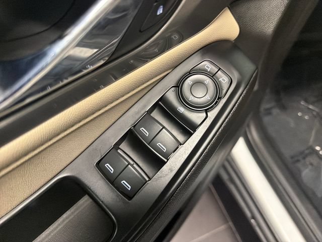 Used 2024 Chevrolet Traverse LS FWD image 11
