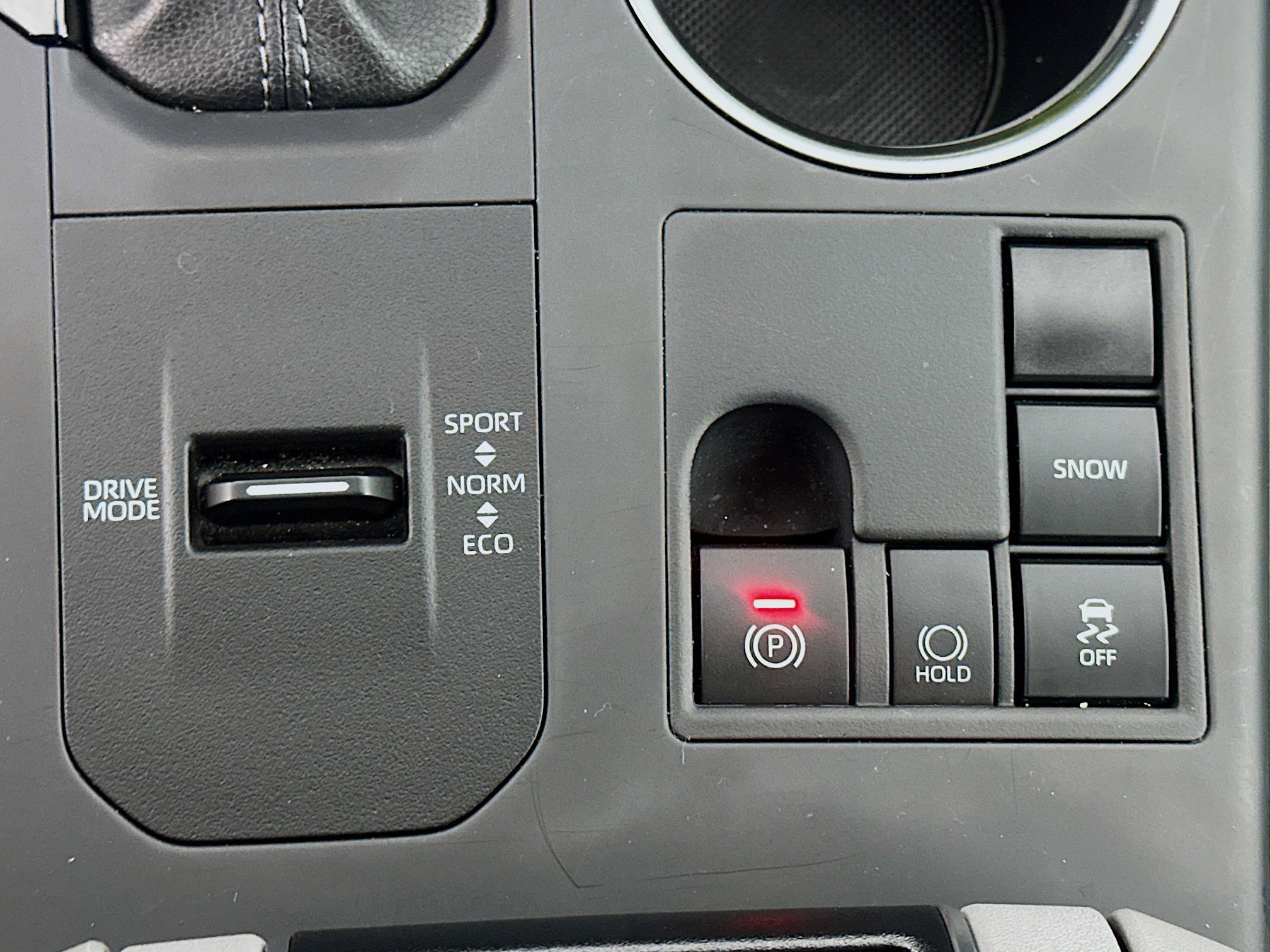 Used 2025 Toyota Highlander XLE image 26