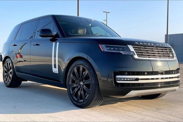 Used 2025 Land Rover Range Rover Long Wheelbase Autobiography image 13