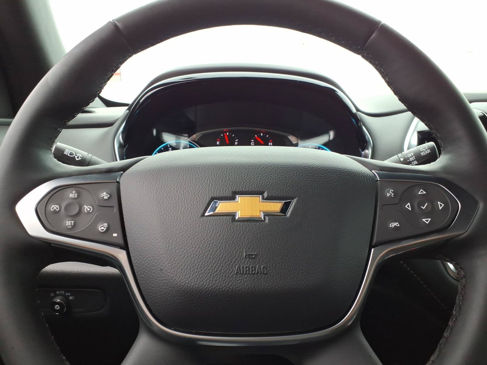 Used 2023 Chevrolet Traverse LT w/ LT Premium Package AWD/4WD image 26