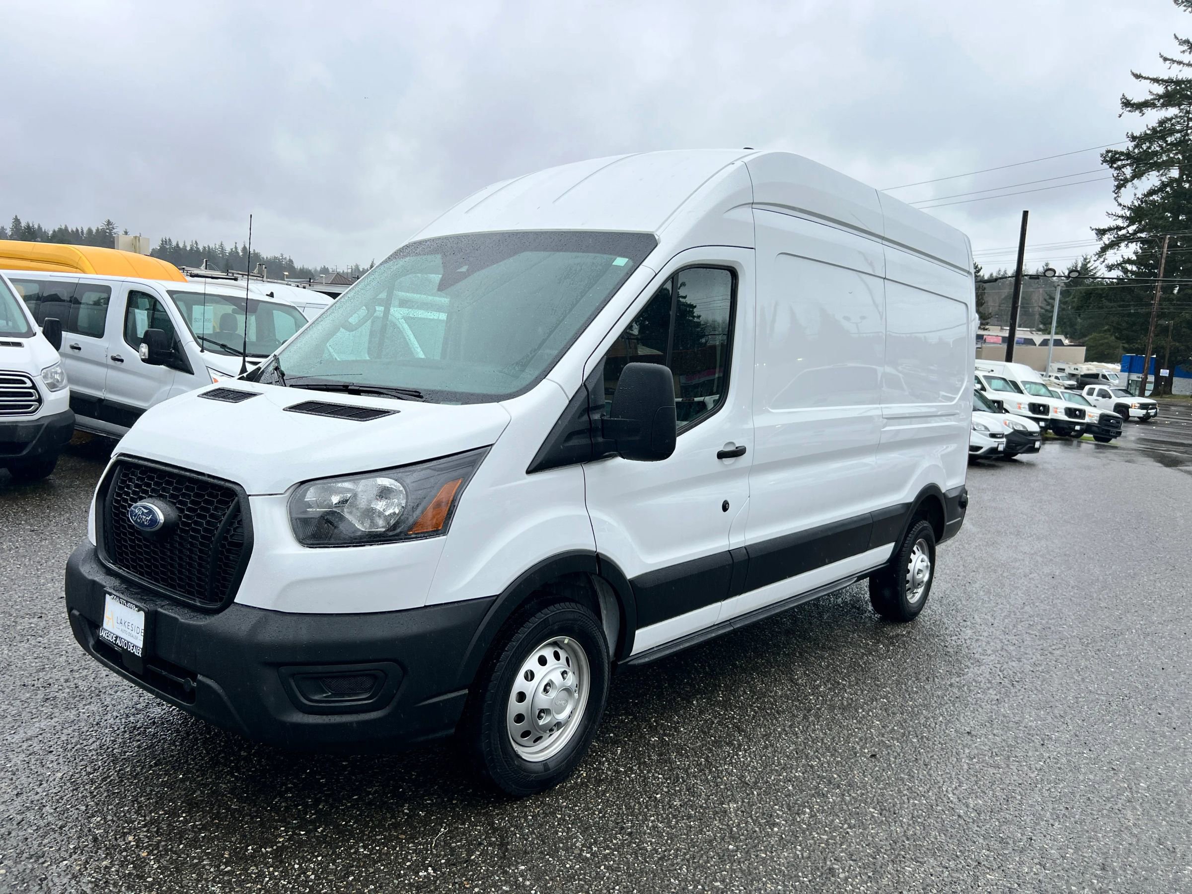 Used 2025 Ford Transit 250 148 High Roof AWD image 1